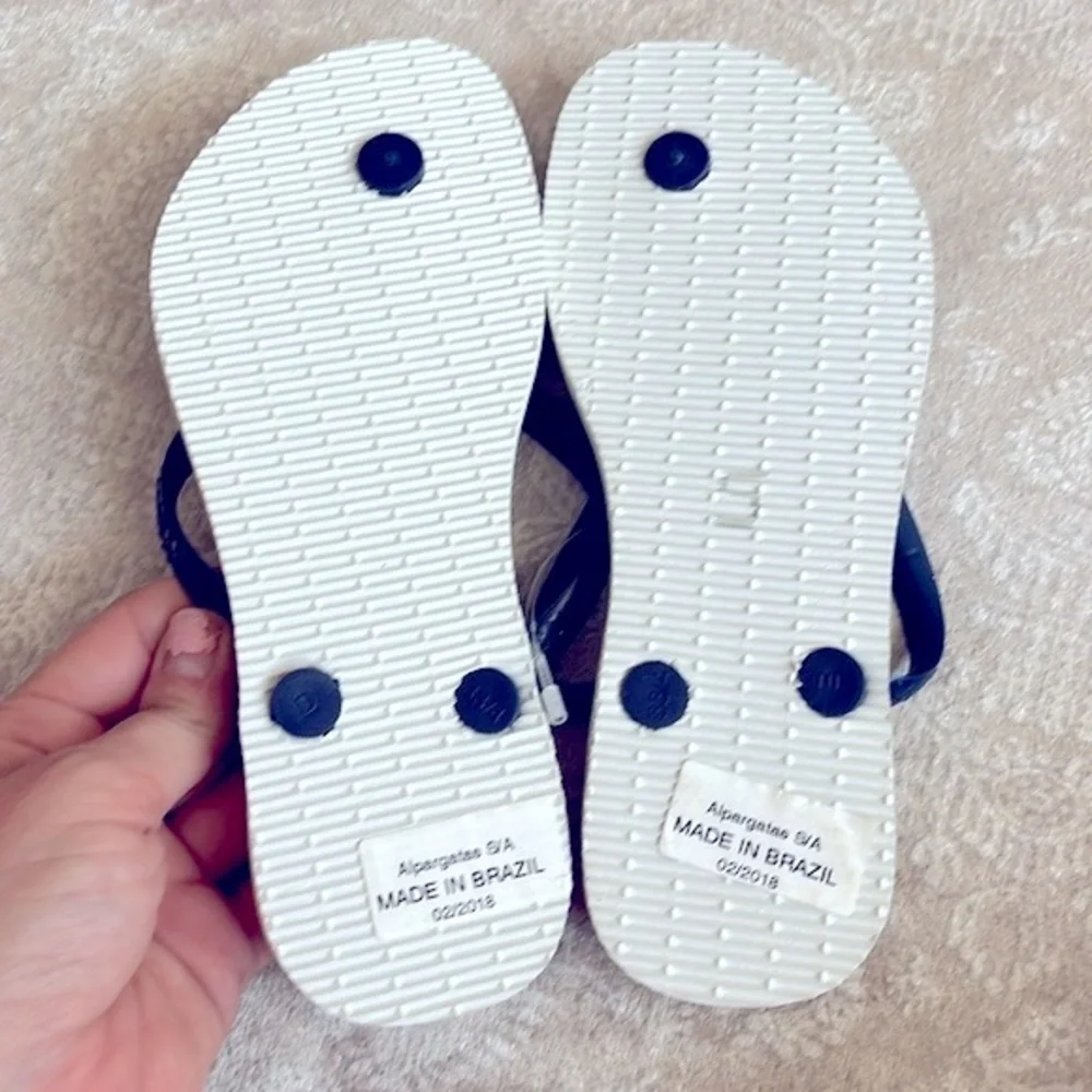 Brand New Havaianas Set of 2 Pairs Girls Flip Flops Mermaid Sea Glitter Cherries